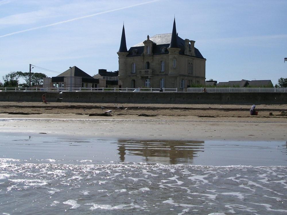 Les Tourelles Village De Vacances Asnelles Exteriör bild
